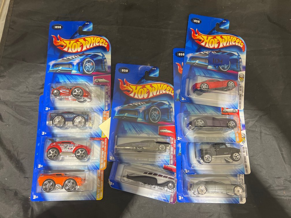 10 Pcs - Hot Wheels Cars NIP