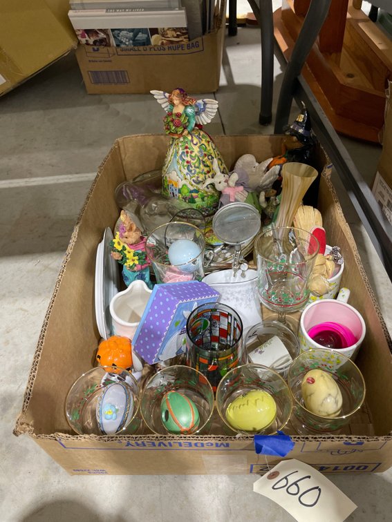 Box of Drinking Glasses - Plates - Decor & More