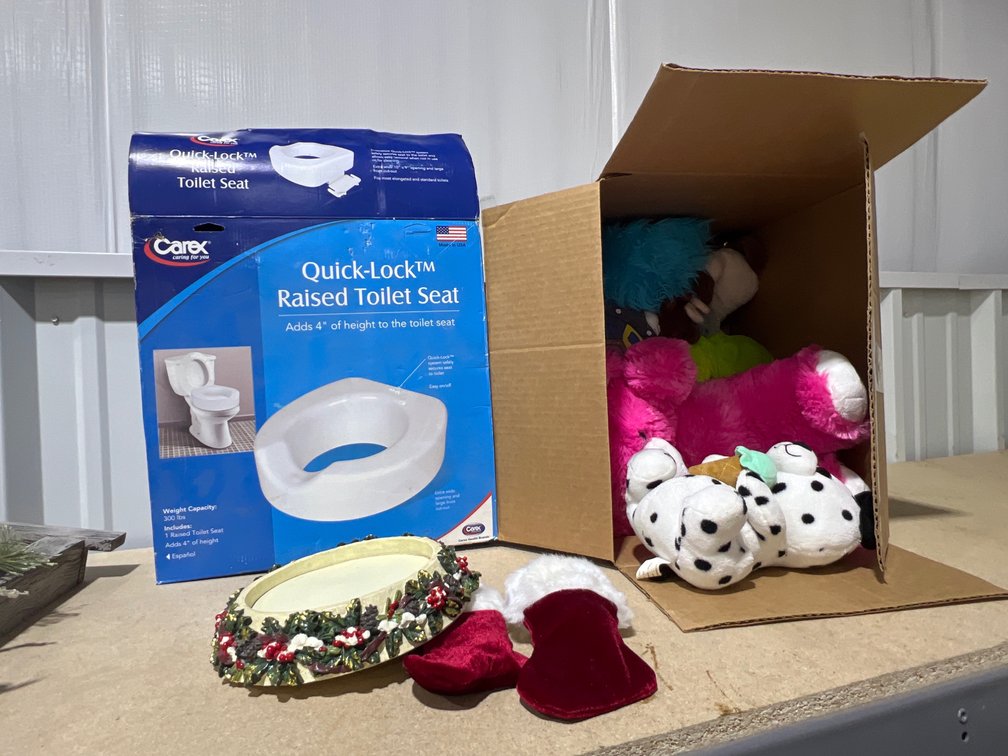 3 Pcs - Raised Toilet Set - Plush Animals - Holiday Decor