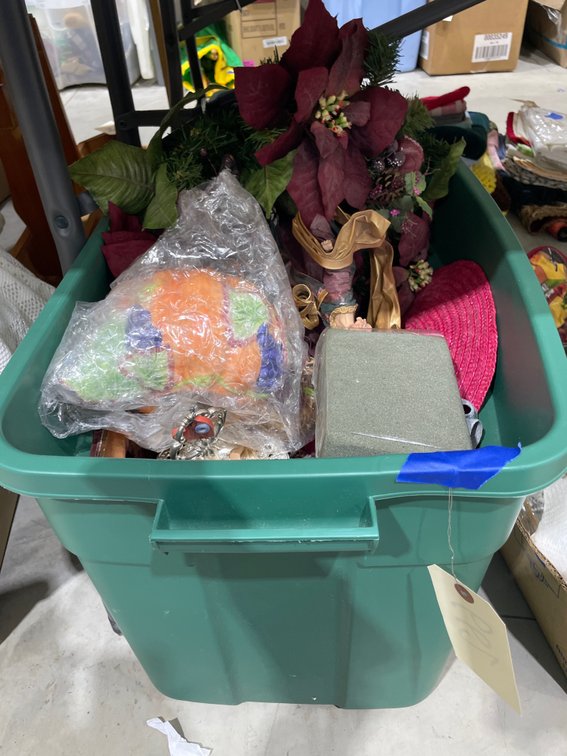 Floral Picks - Riser & More in Plastic Bin