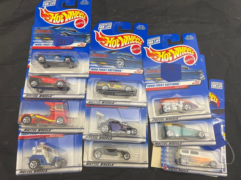 10 Pcs - Hot Wheels Cars NIP