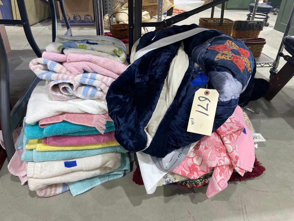 Towels - Blankets - Sheets