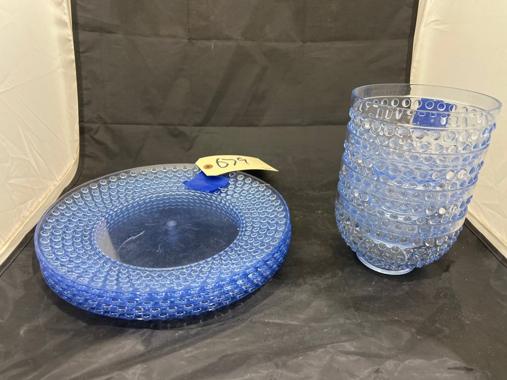 Plastic Bowls & Plates