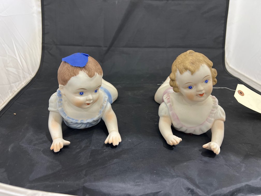 2 Pcs - Porcelain Babies