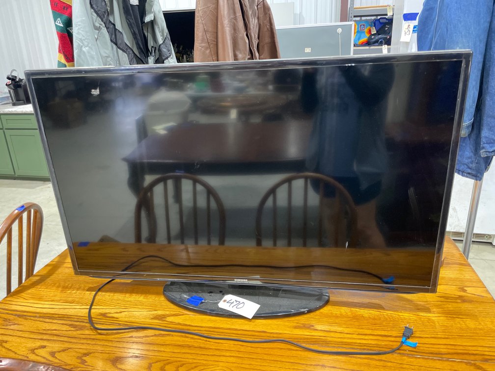 Samsung 49" Flat Screen TV - no remote - has cord