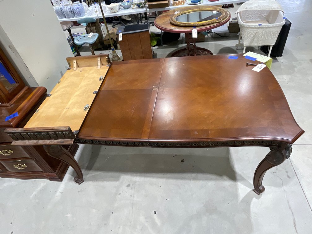 Dining Table w/Leaf - Leg not Connected Bolt Holes need redone