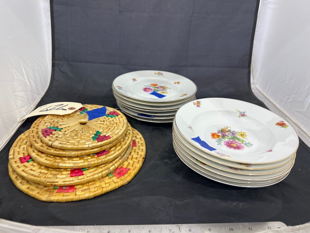 Gold Rimmed Bowls - Bamboo Trivits