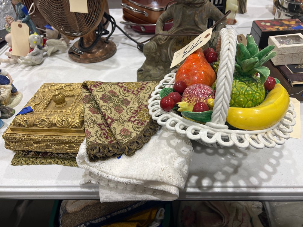 Porcelain Fruit Basket - Table Cloth - Placemats & More