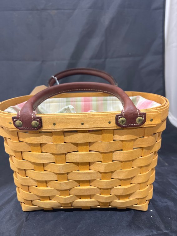 Longaberger Basket w/Liner