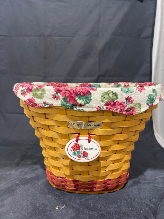 Longaberger Basket w/Fabric Insert