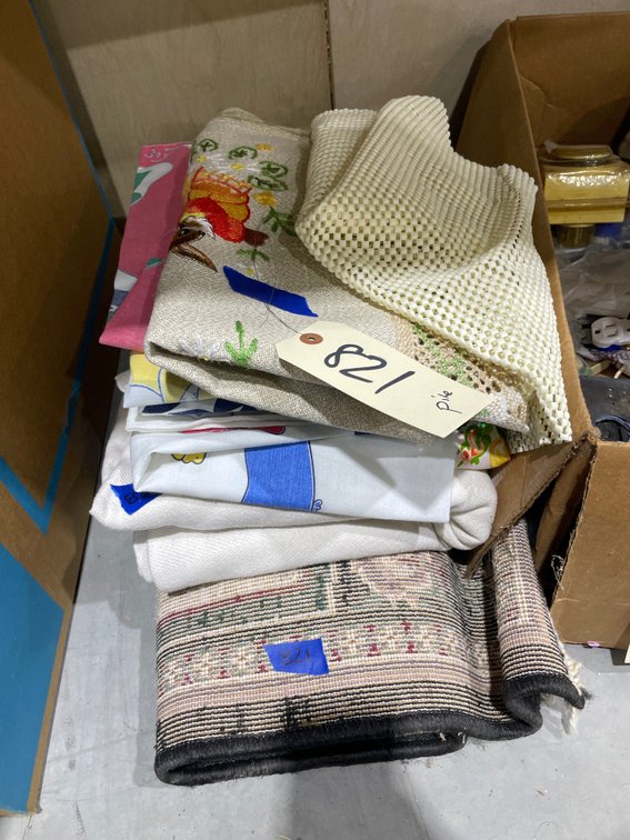 Rugs - Linens