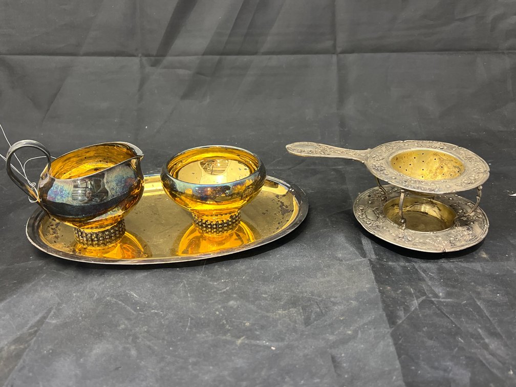 Silver Toned Sugar/Creamer & Tray - Small Warmer