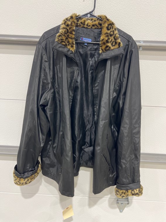 Ladies Sz 2X Jacket