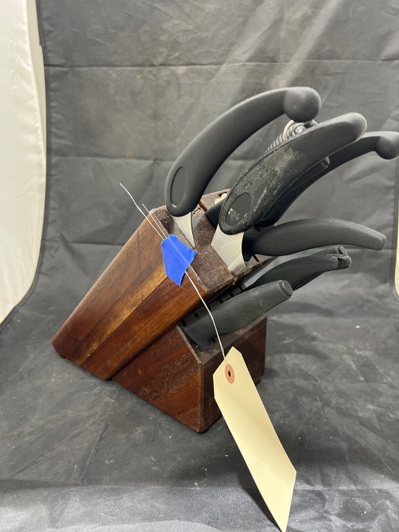 Miracle Blade Knives in Knife Block - missing 3