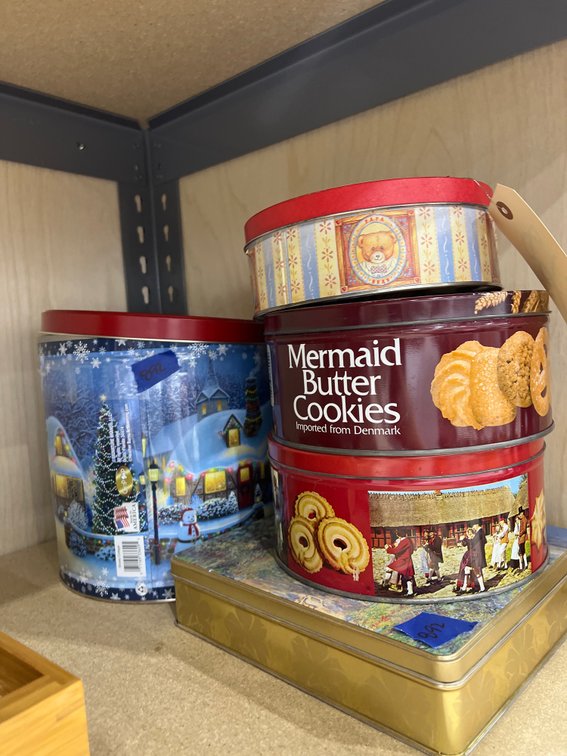 5 Pcs - Assorted Tins
