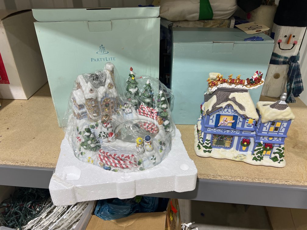 2 Pcs - Musical Tea Light Houses