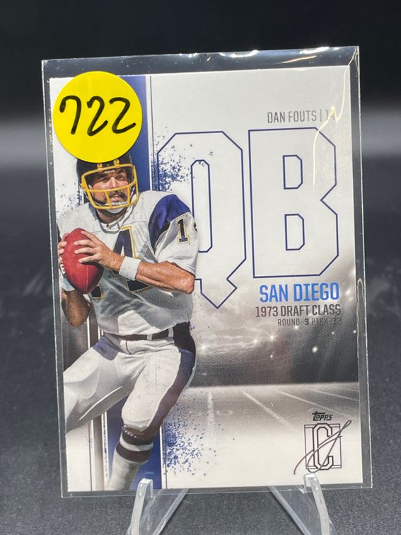 2024 TOPPS SIGNATURE CLASS #52 DAN FOUTS HOF NM-MNT