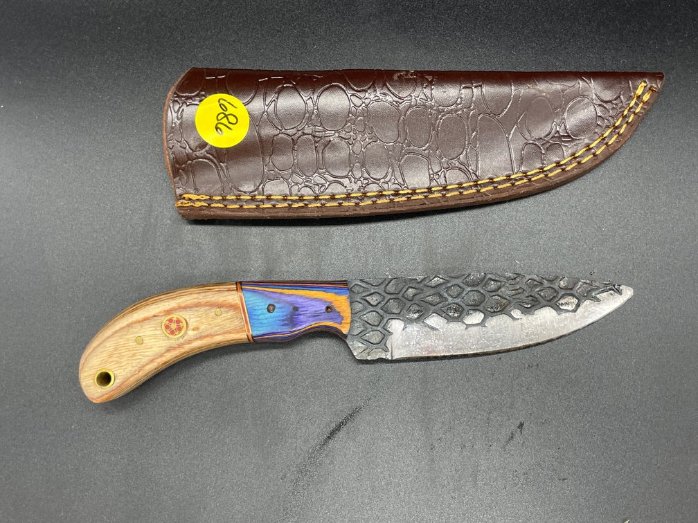 Fixed Blade Knife w/Leather Sheath