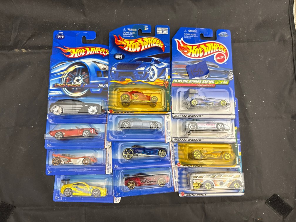 12 Pcs - Hot Wheels Cars NIP
