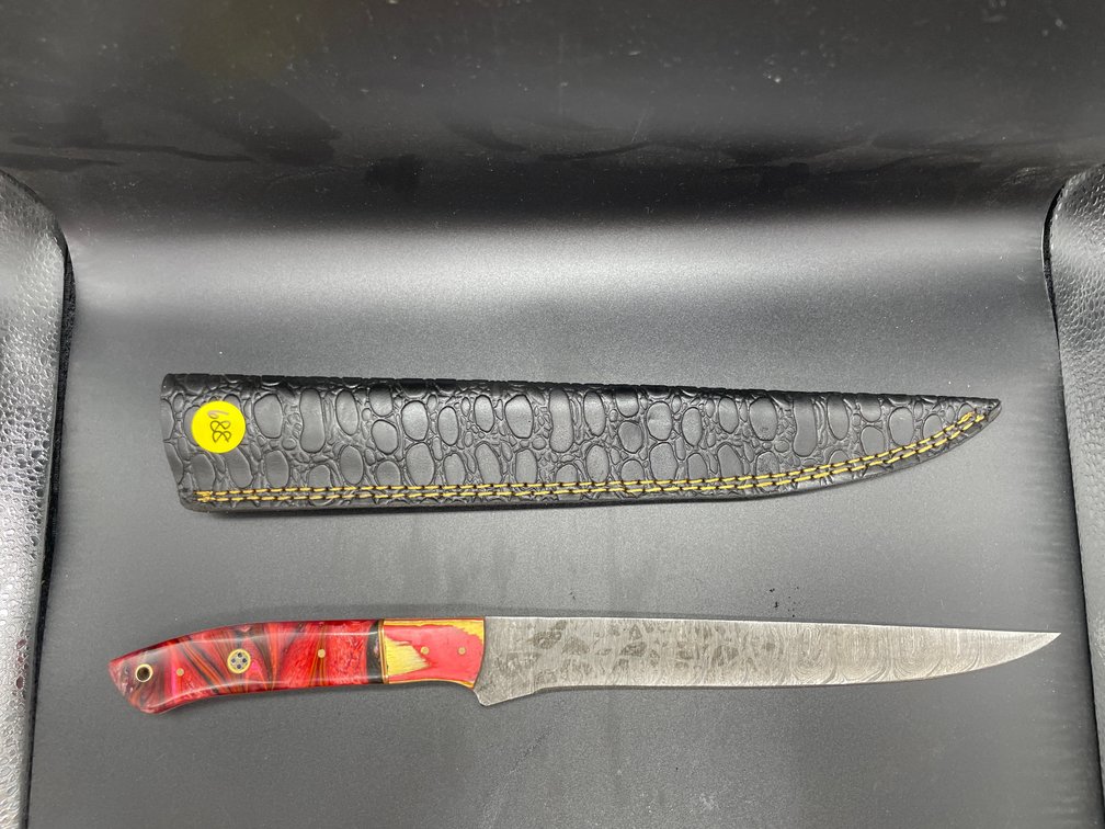 Fixed Blade Damascus Steel Knife w/Leather Sheath