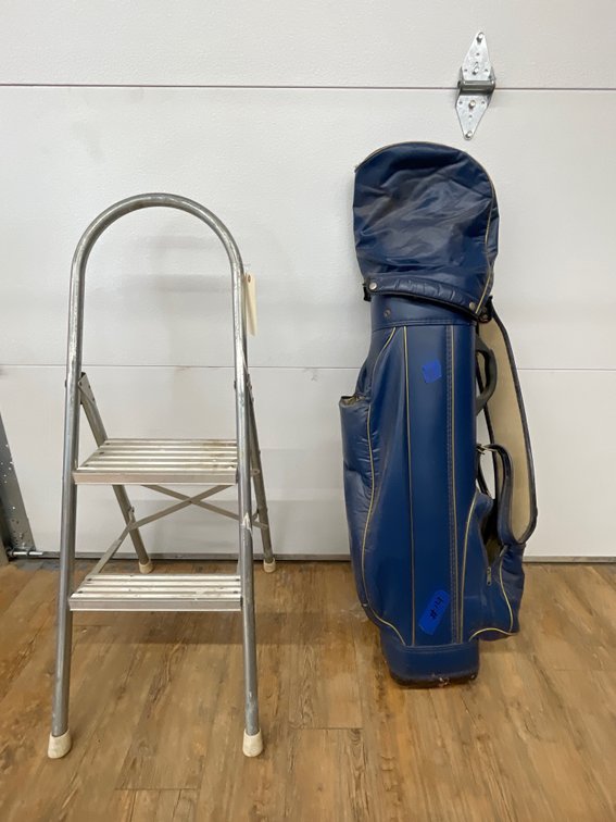 2 Pcs - Vintage Golf Clubs w/Bag & 2-Step Step ladder