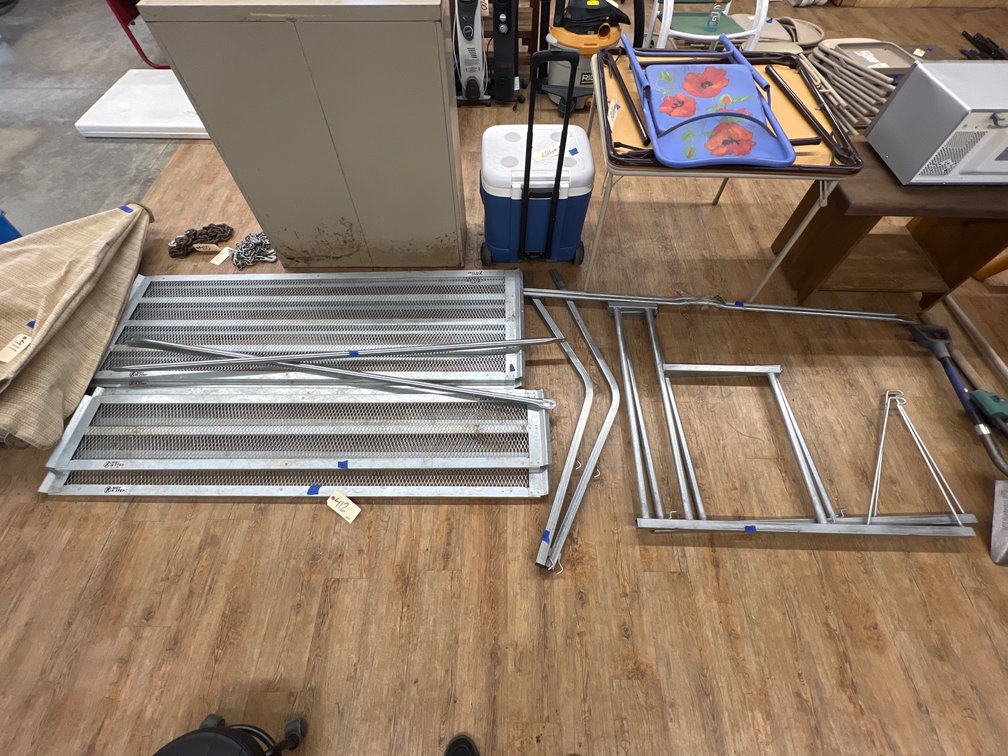 Metal Heavy Duty Shelving Unit - Needs Assembly