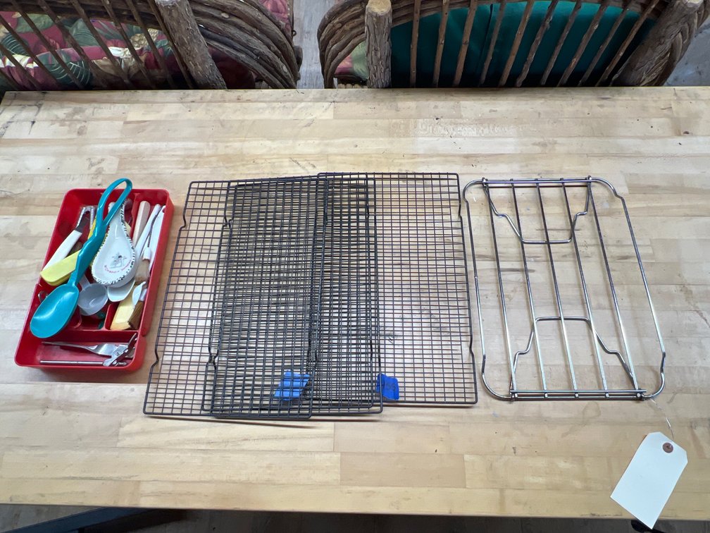Metal Cookie Racks - Spoon Rest - Assorted Kitchen Utensils