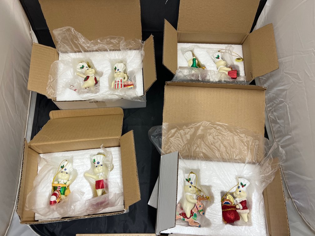 4 Pcs - Pillsbury Doughboy Ornaments