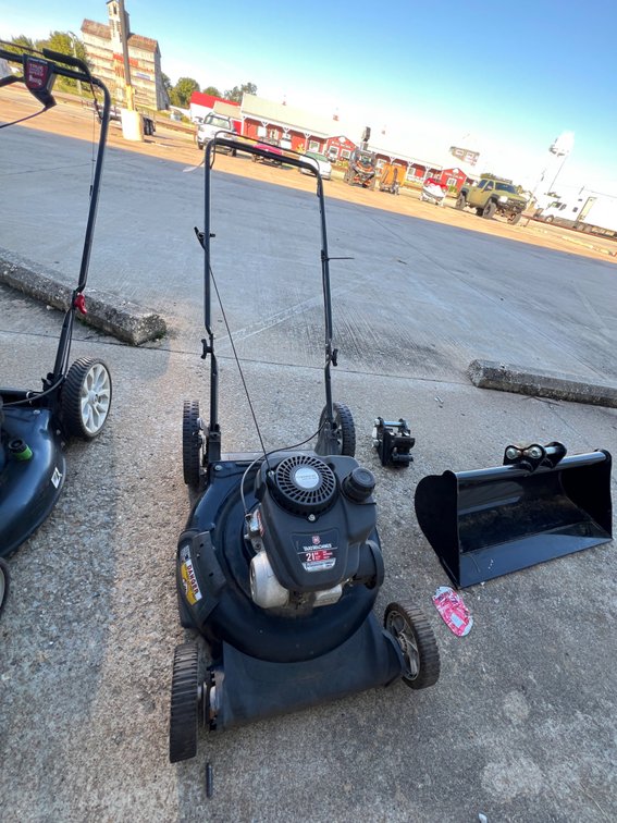 Yard Machines 21" Push Mower