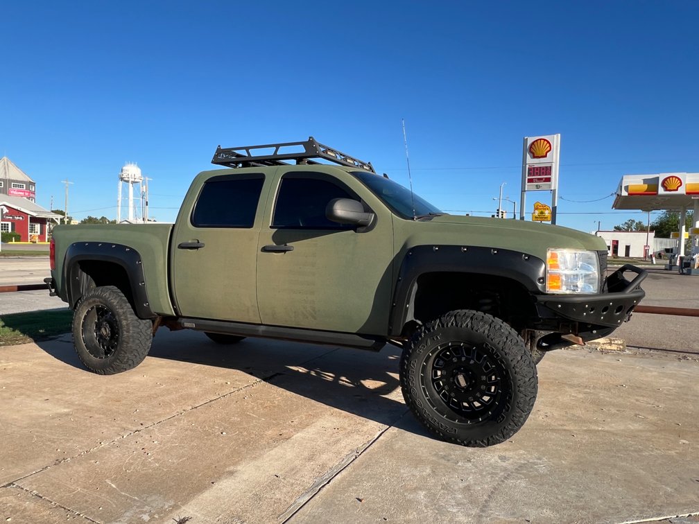 2013 Chevrolet Silverado Pickup Truck - Custom Built - 4x4 -Has Title - VIN # 3GCPKSE71DG362754 - Notarized on 9-30-26