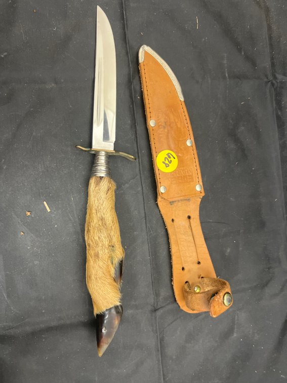 Edgemark Fixed Blade Knife w/Animal Foot Handle & Sheath