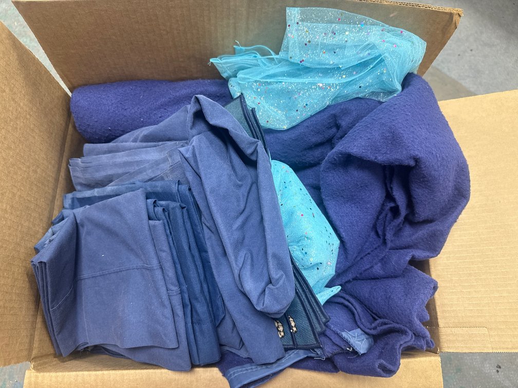 Tablecloths - Placemat - Sheets & More
