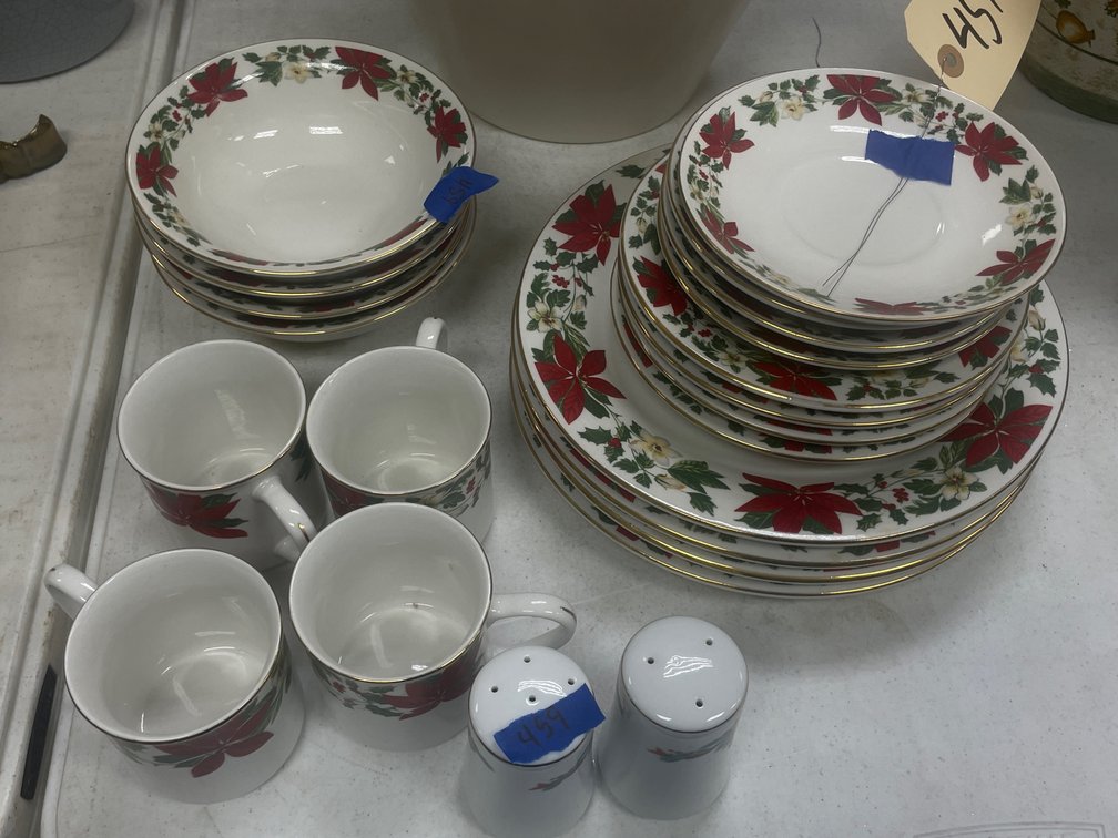 Gibson Holiday Dinnerware - Plates - Salt/Pepper & More