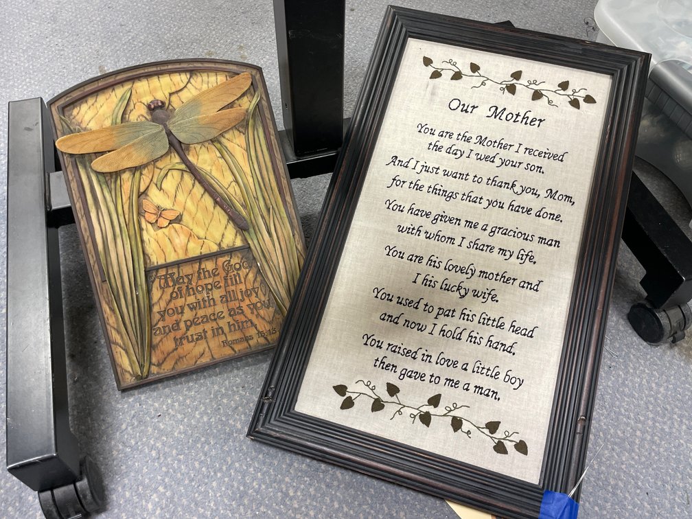 2 Pcs - Assorted Wall Decor 22"x13"