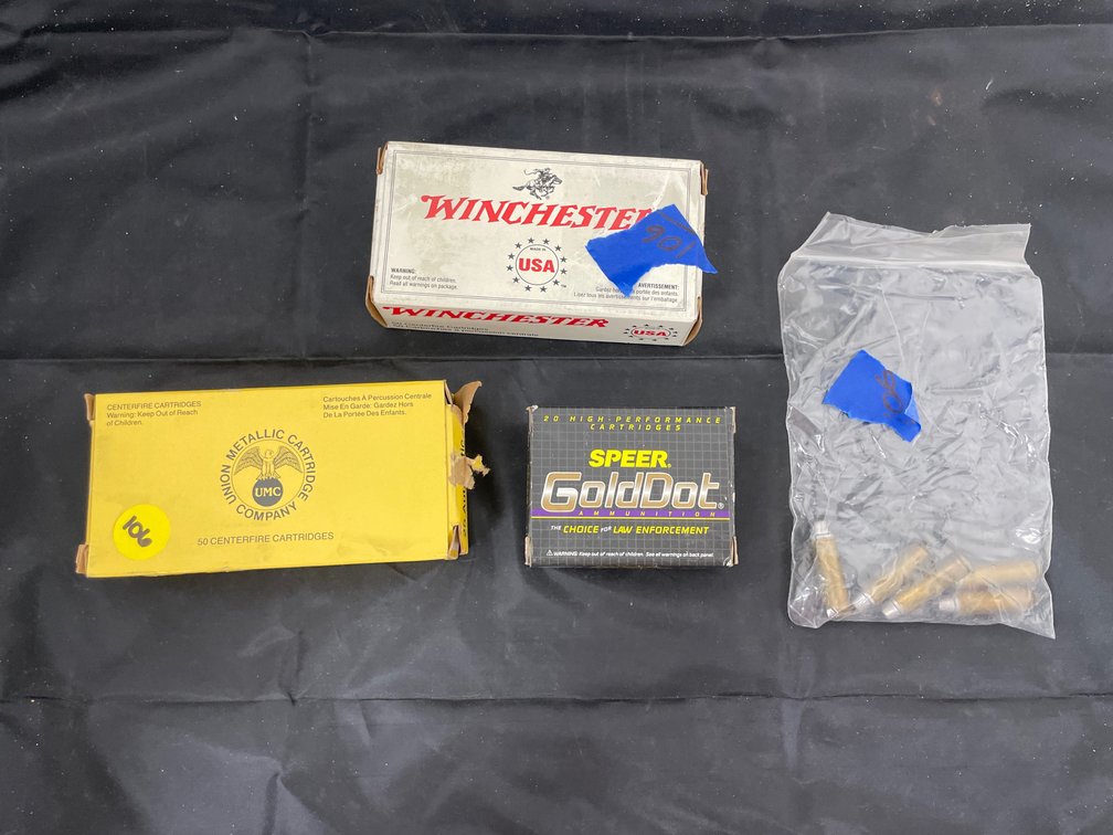 4 Pcs - 2 Partial Boxes 25 Auto Ammo - 5 38 Spec