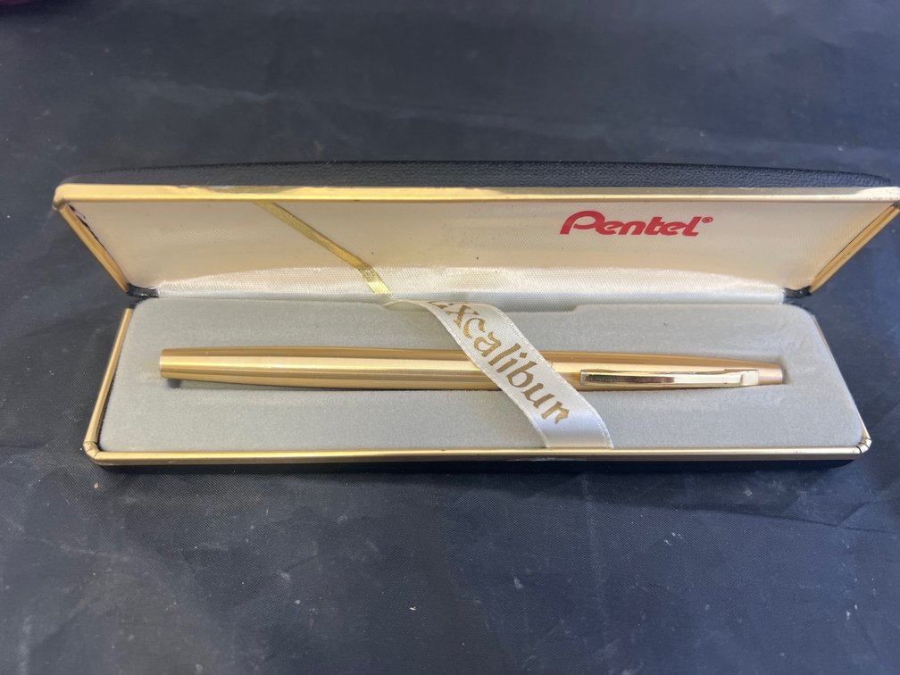 Pentel Gold Excalibur Pen Set in Case