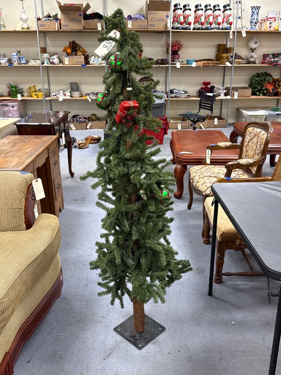 Christmas Tree 60"H