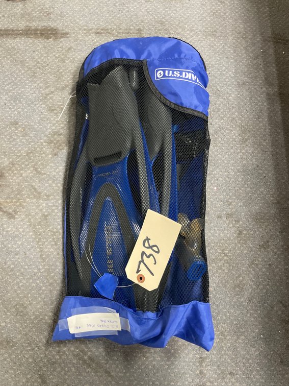 US Divers Fins & Water Bag