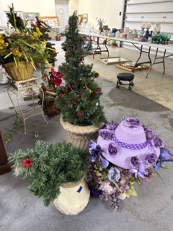 3 Pcs - Christmas Trees - Planters - Floral Picks