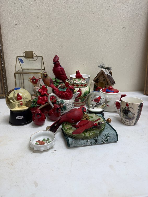 Assorted Cardinal Decor