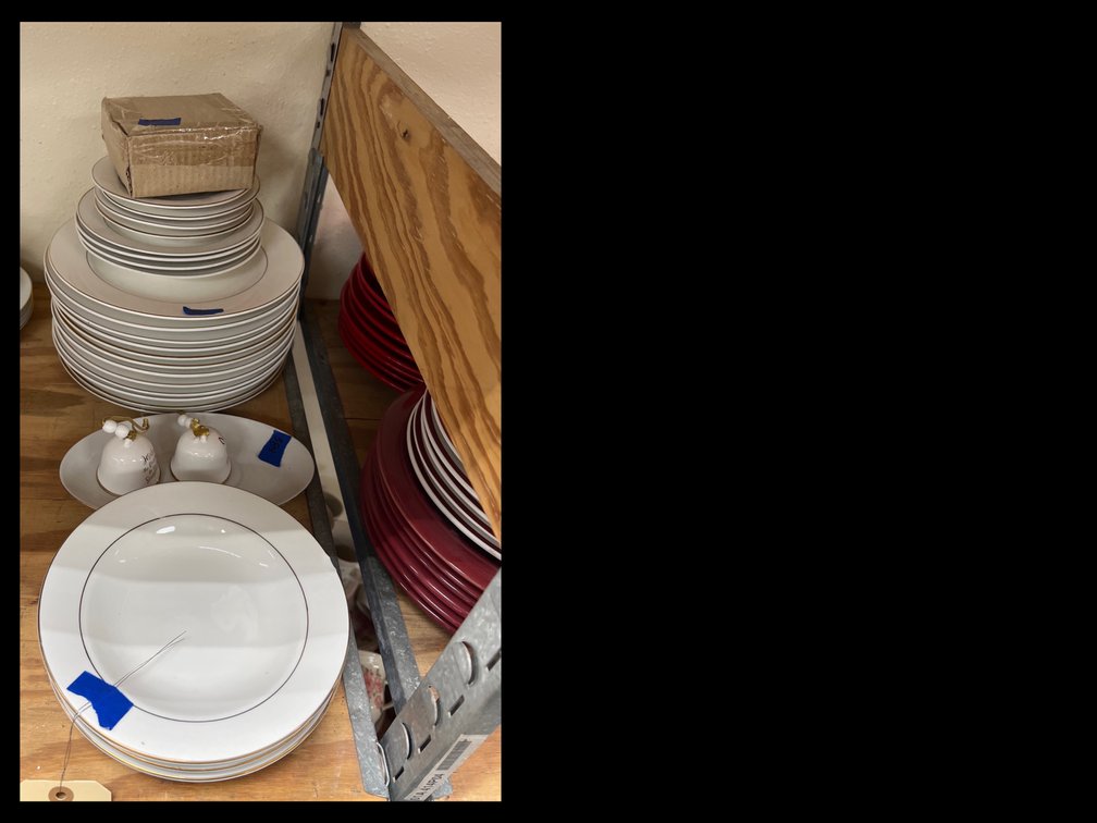 28 Pcs - Totally Today Dinnerware - some chips