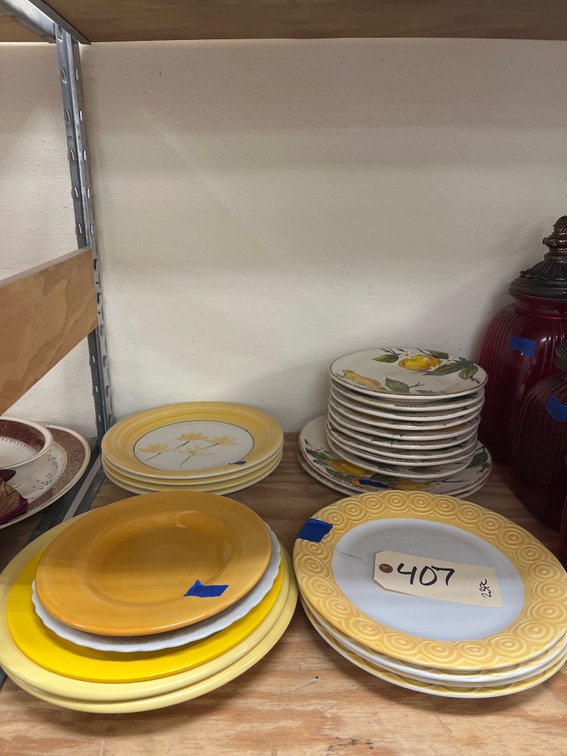 23 Pcs - Yellow Themed Dinner Plates