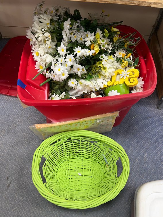 Flower Picks - Planters - Place Mats in Plastic Bin