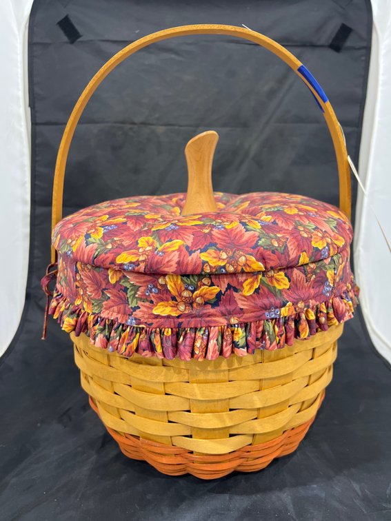 Longaberger Basket w/Lid