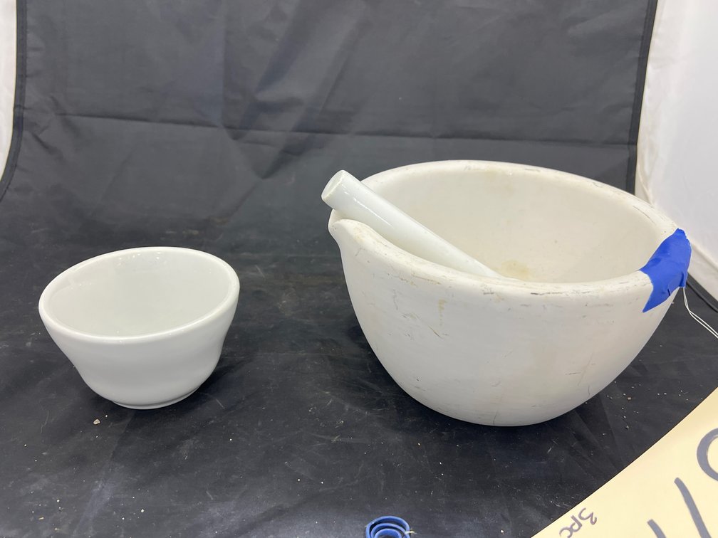 3 Pcs - 2 Mortars & 1 Pestle
