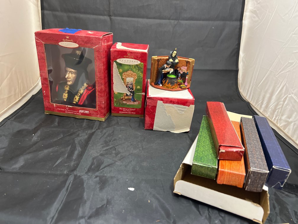 Hallmark Keepsake Ornaments - Bell Howell Pens