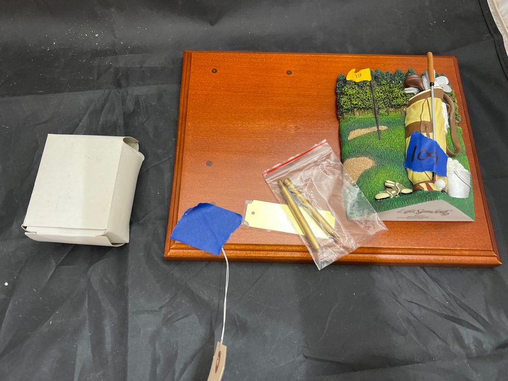Golf Plaque - Charger