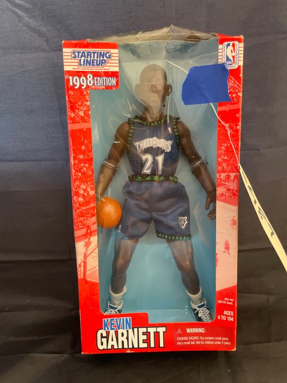 1989 Starting lineup Kevin Garnett Action Figure in box