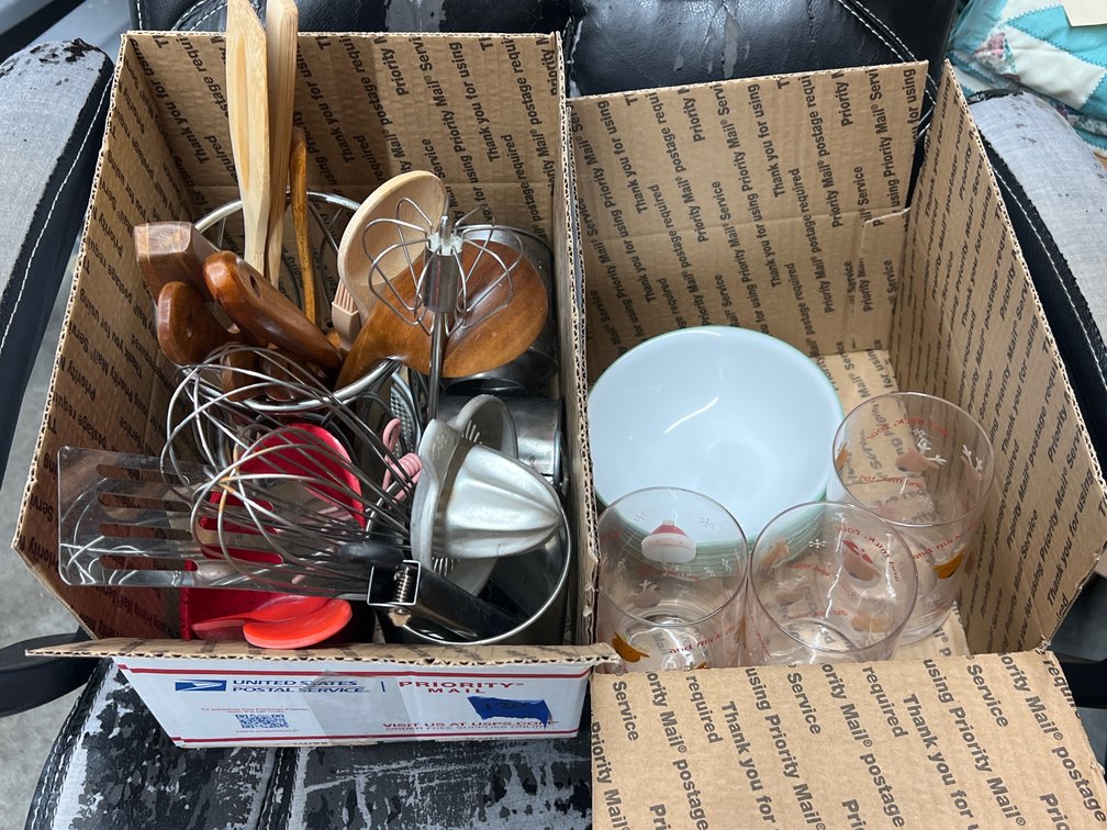 Corelle Bowls & Holiday Tumblers - Assorted Kitchen