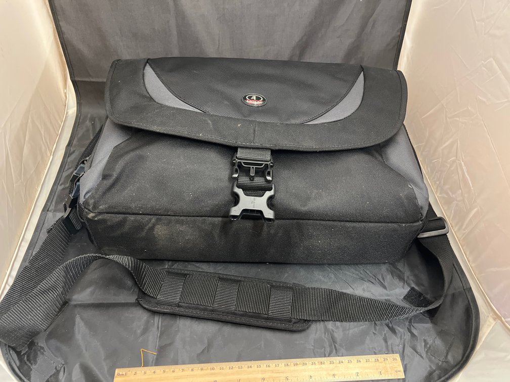 2 Camera Lenses w/Carry Bag